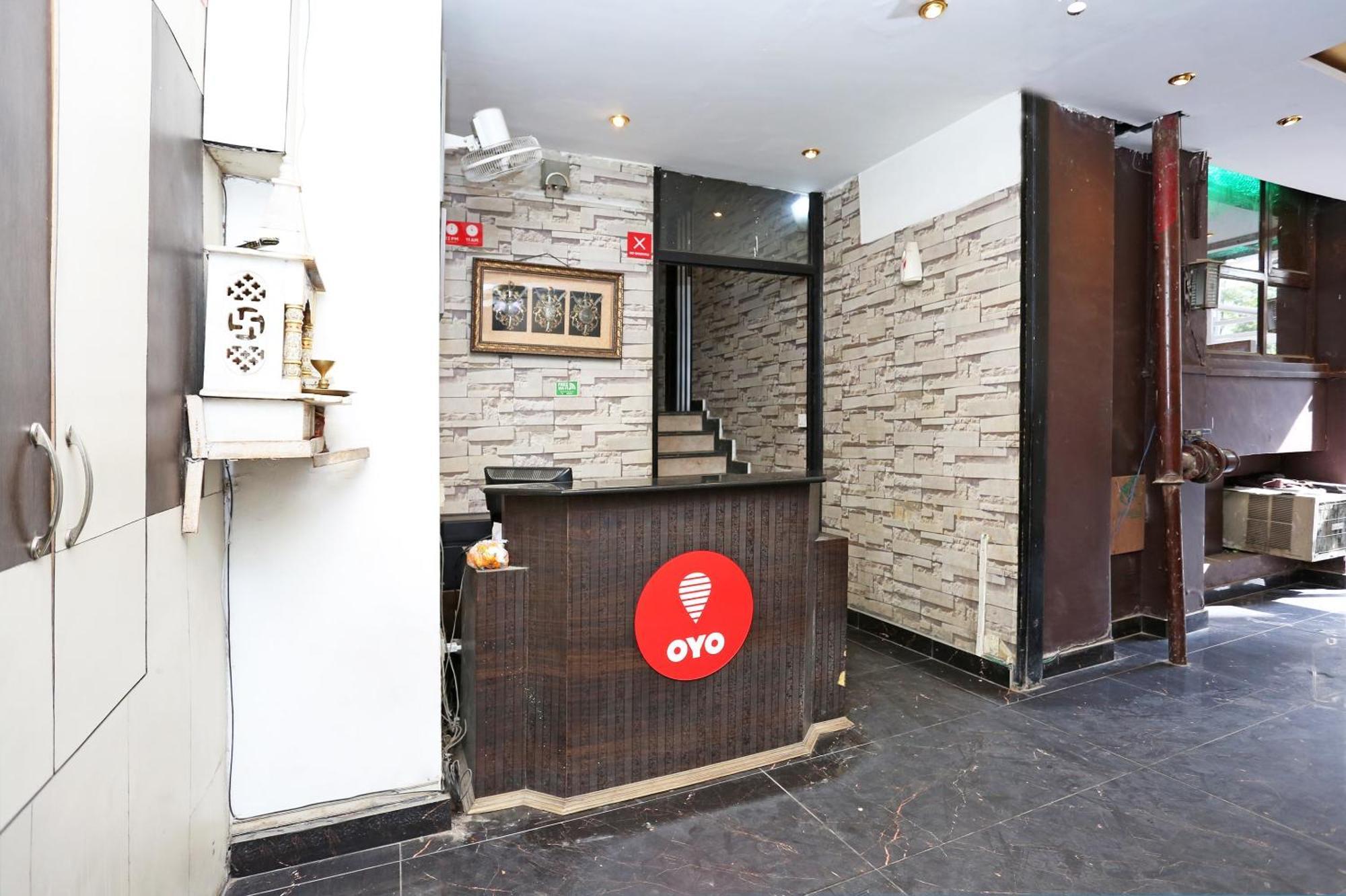 Oyo Flagship Hotel F Five Nova Deli Exterior foto